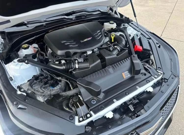 2022 Cadillac CT4-V Blackwing - Image 4 of 6