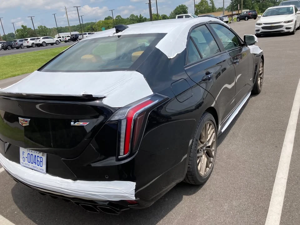 2022 Cadillac CT4-V Blackwing - Image 4 of 11