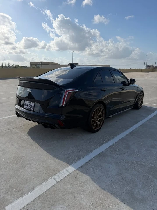 2022 Cadillac CT4-V Blackwing - Image 5 of 11