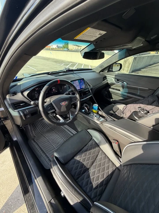 2022 Cadillac CT4-V Blackwing - Image 9 of 11