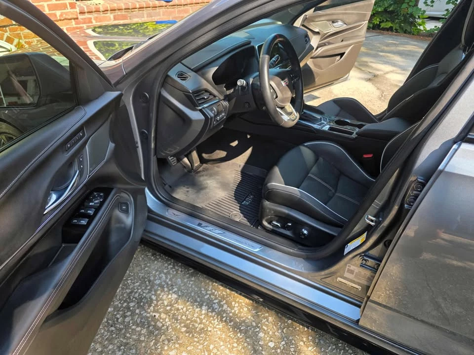 2022 Cadillac CT4-V Blackwing - Image 5 of 6