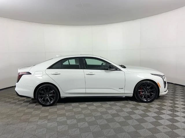 2022 Cadillac CT4-V - Image 2 of 20