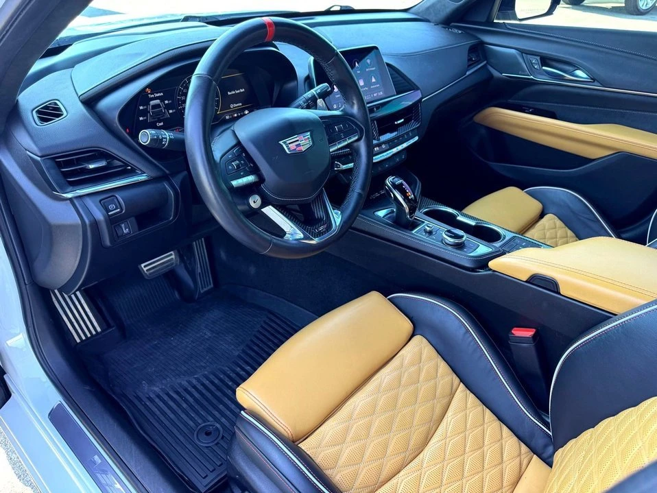 2022 Cadillac CT4-V - Image 12 of 19
