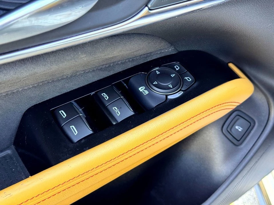 2022 Cadillac CT4-V - Image 18 of 19