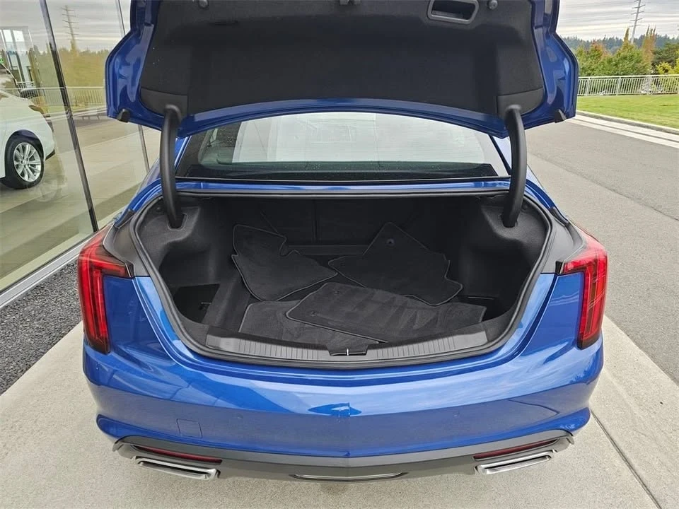 2022 Cadillac CT5 - Image 17 of 20