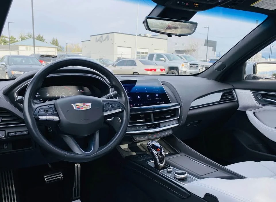 2022 Cadillac CT5 - Image 8 of 11