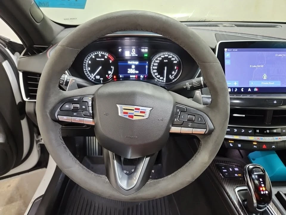 2022 Cadillac CT5 - Image 5 of 7