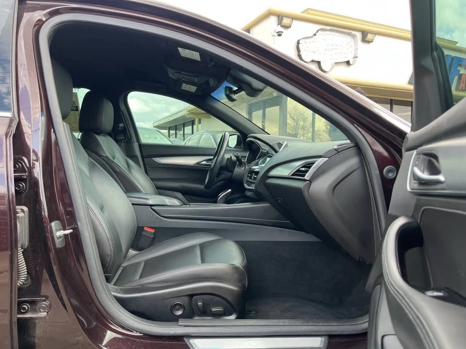 2022 Cadillac CT5 - Image 9 of 10
