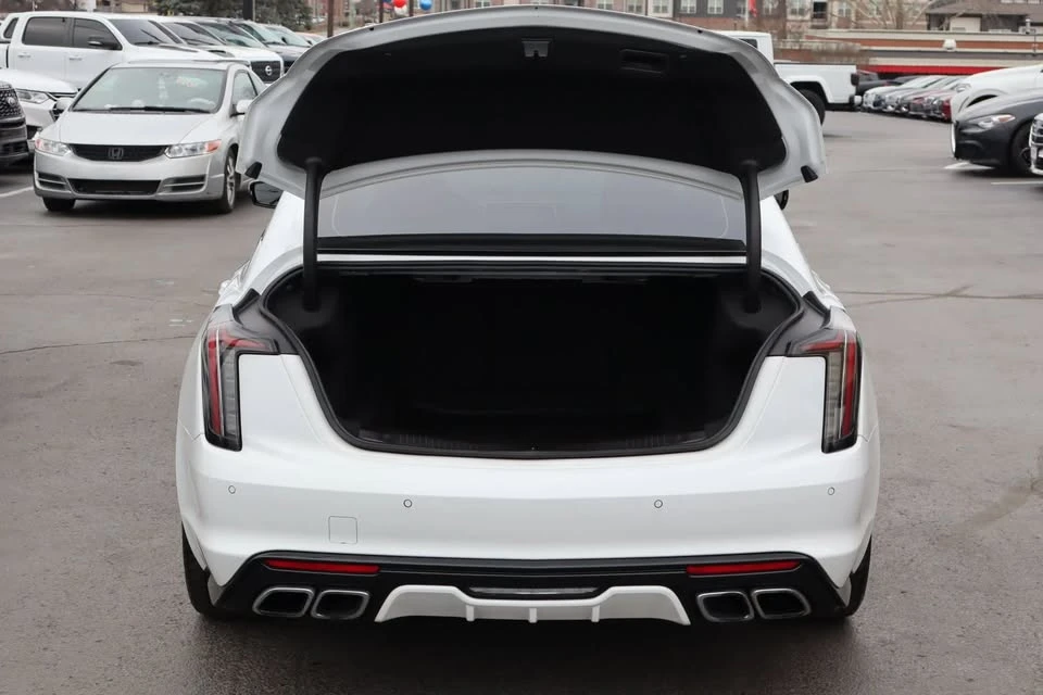 2022 Cadillac CT5-V - Image 15 of 17