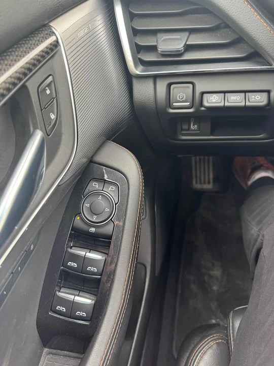 2022 Cadillac CT5 - Image 15 of 19