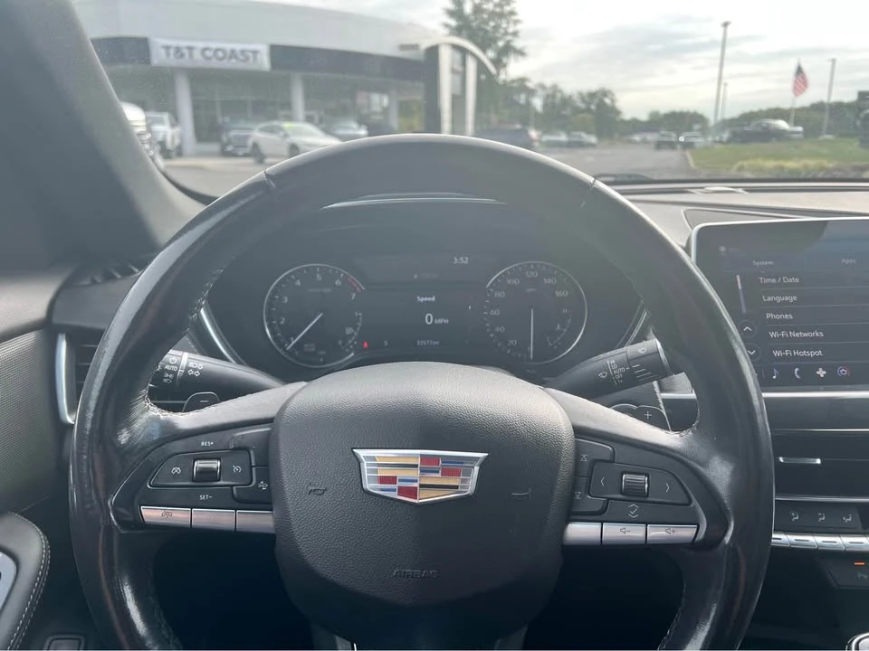 2022 Cadillac CT5 - Image 7 of 8