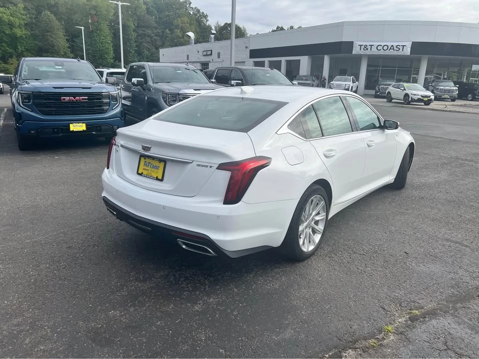 2022 Cadillac CT5 - Image 3 of 8