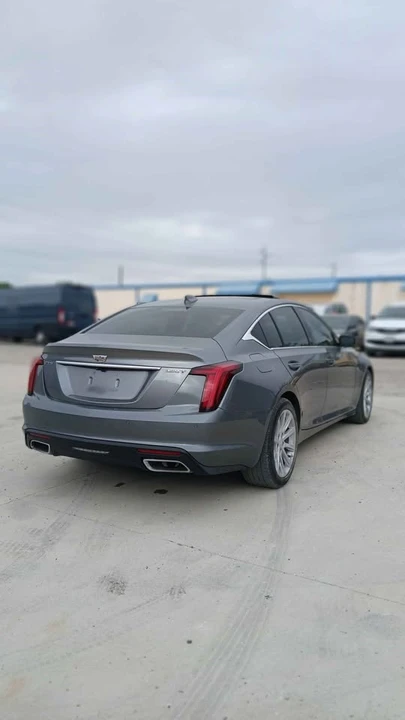 2022 Cadillac CT5 - Image 4 of 13