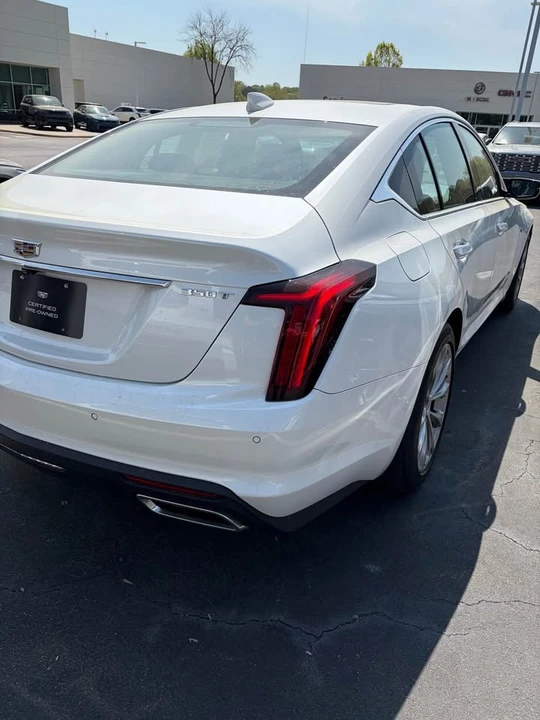 2022 Cadillac CT5 - Image 2 of 3