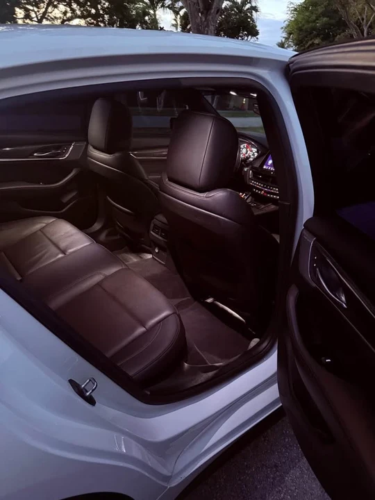 2022 Cadillac CT5 - Image 12 of 17