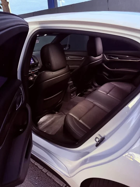 2022 Cadillac CT5 - Image 10 of 17