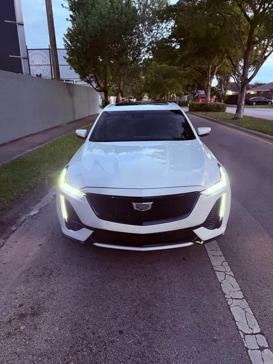 2022 Cadillac CT5 - Image 8 of 17