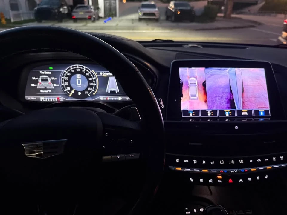 2022 Cadillac CT5 - Image 16 of 17