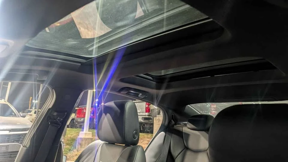 2022 Cadillac CT5 - Image 15 of 16