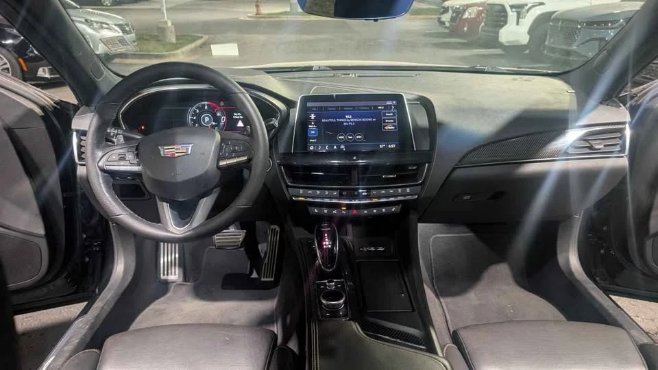 2022 Cadillac CT5 - Image 13 of 16