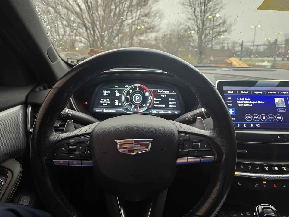 2022 Cadillac CT5 - Image 11 of 12