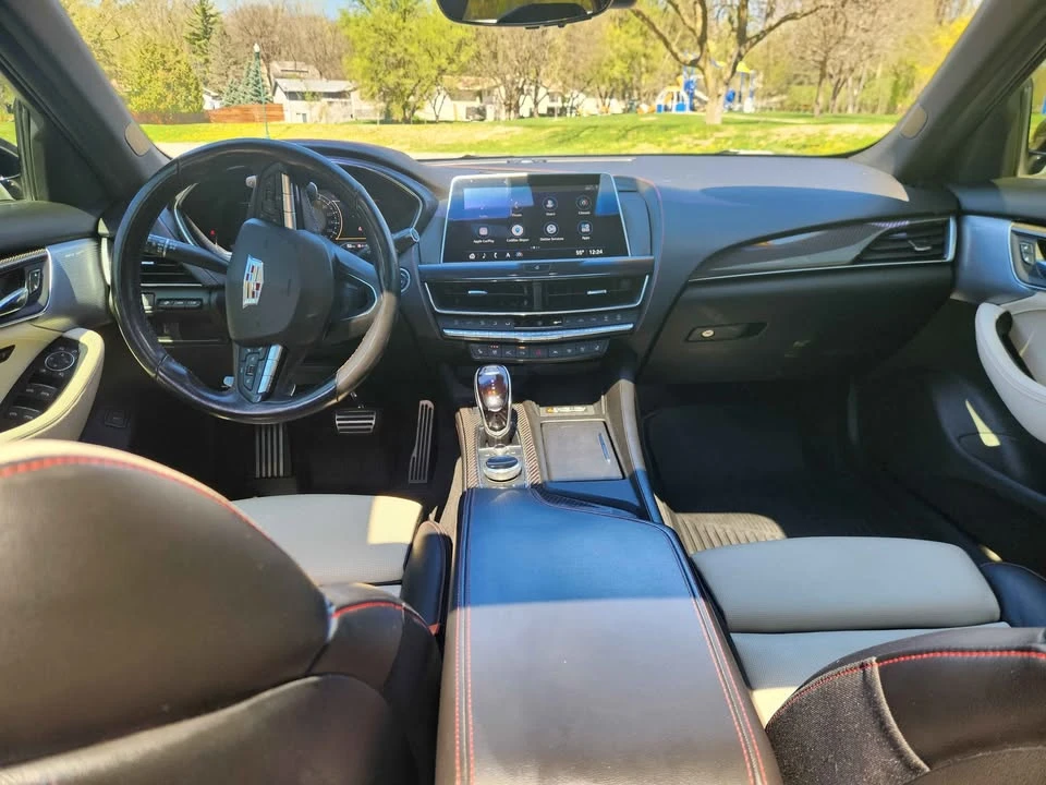 2022 Cadillac CT5 - Image 9 of 12