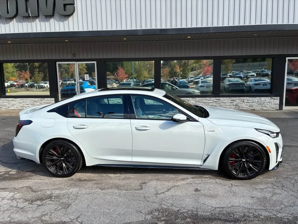 2022 Cadillac CT5-V Blackwing - Image 2 of 15