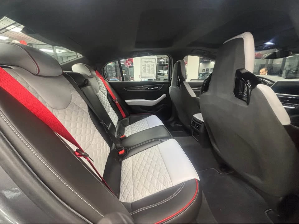 2022 Cadillac CT5-V Blackwing - Image 6 of 6