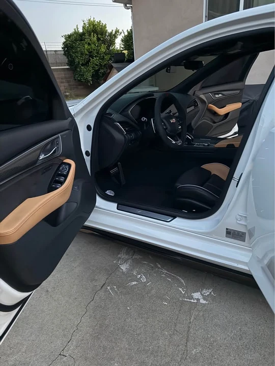 2022 Cadillac CT5-V Blackwing - Image 4 of 9