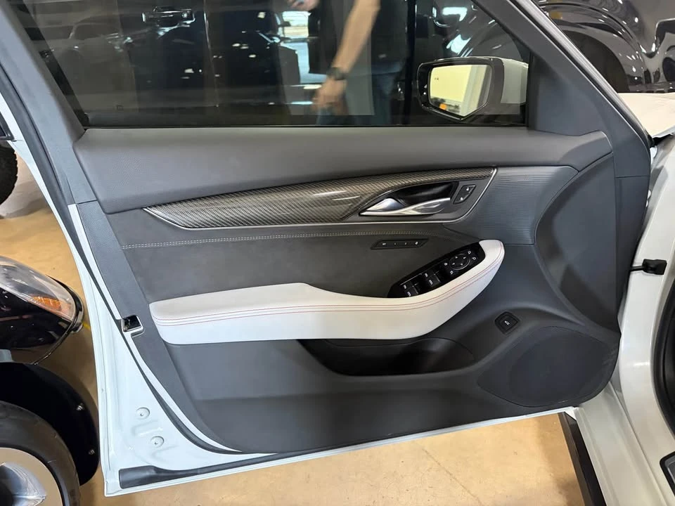 2022 Cadillac CT5-V Blackwing - Image 5 of 12