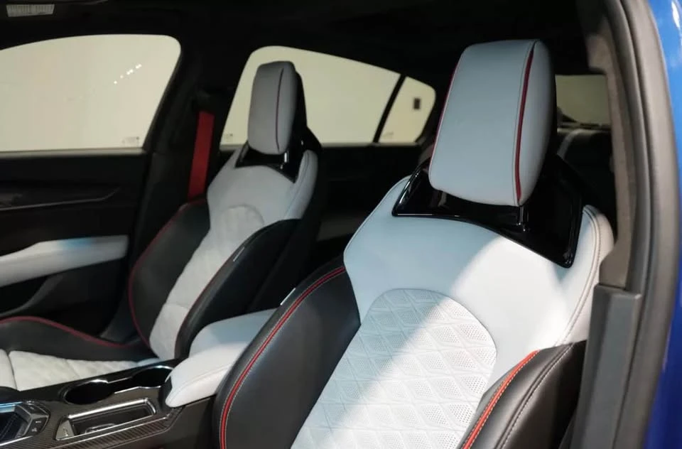 2022 Cadillac CT5-V Blackwing - Image 6 of 10