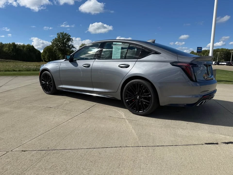 2022 Cadillac CT5-V - Image 7 of 17
