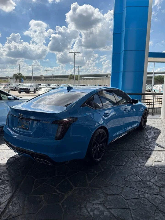 2022 Cadillac CT5-V - Image 8 of 14