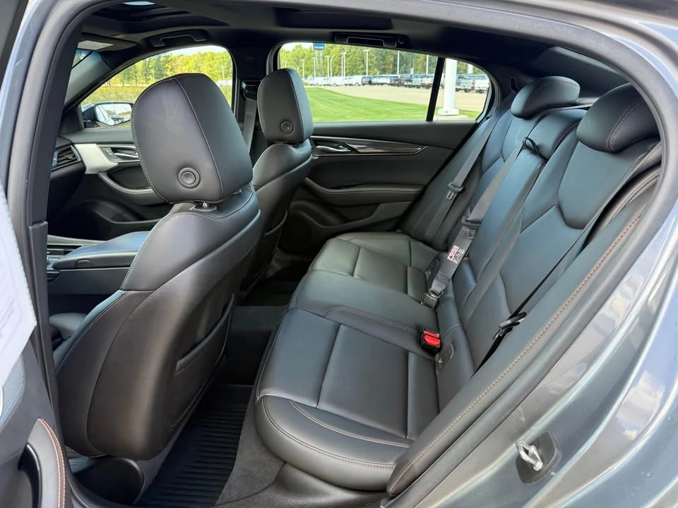 2022 Cadillac CT5-V - Image 16 of 17