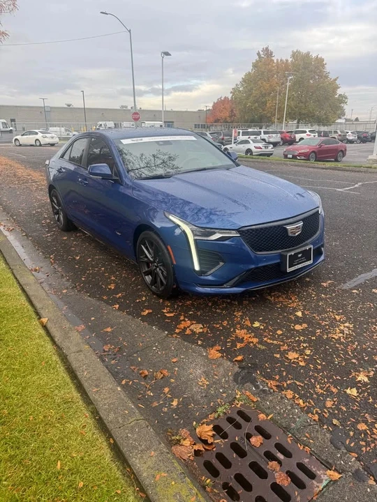 2022 Cadillac CT5-V - Image 2 of 11