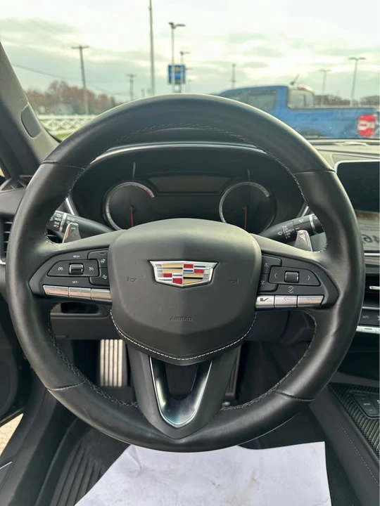 2022 Cadillac CT5-V - Image 8 of 12