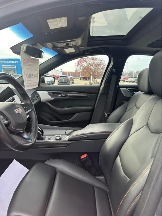 2022 Cadillac CT5-V - Image 11 of 12