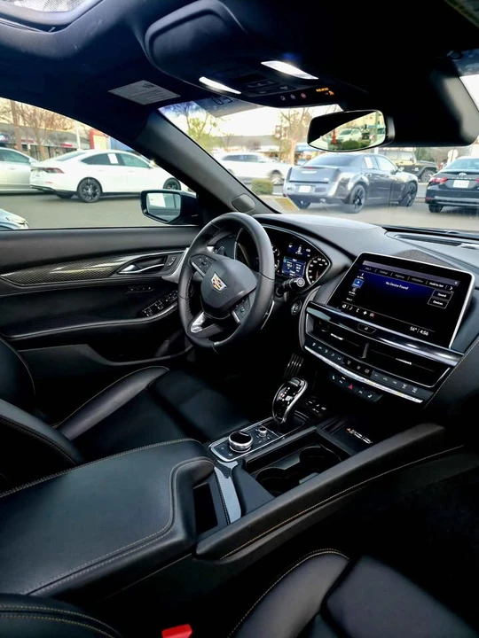 2022 Cadillac CT5-V - Image 19 of 20