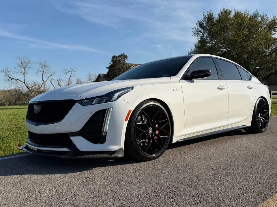 2022 Cadillac CT5-V - Image 2 of 18
