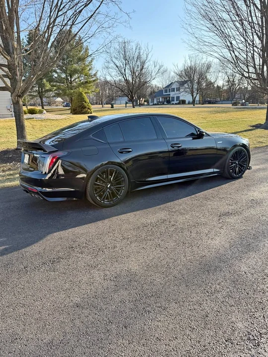 2022 Cadillac CT5-V - Image 2 of 12