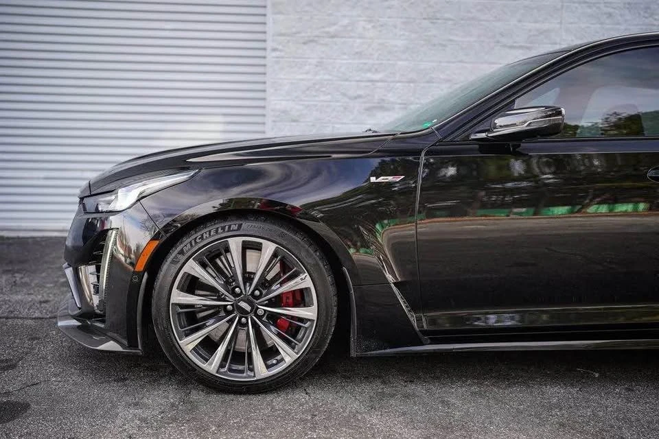 2022 Cadillac CT5-V - Image 5 of 19