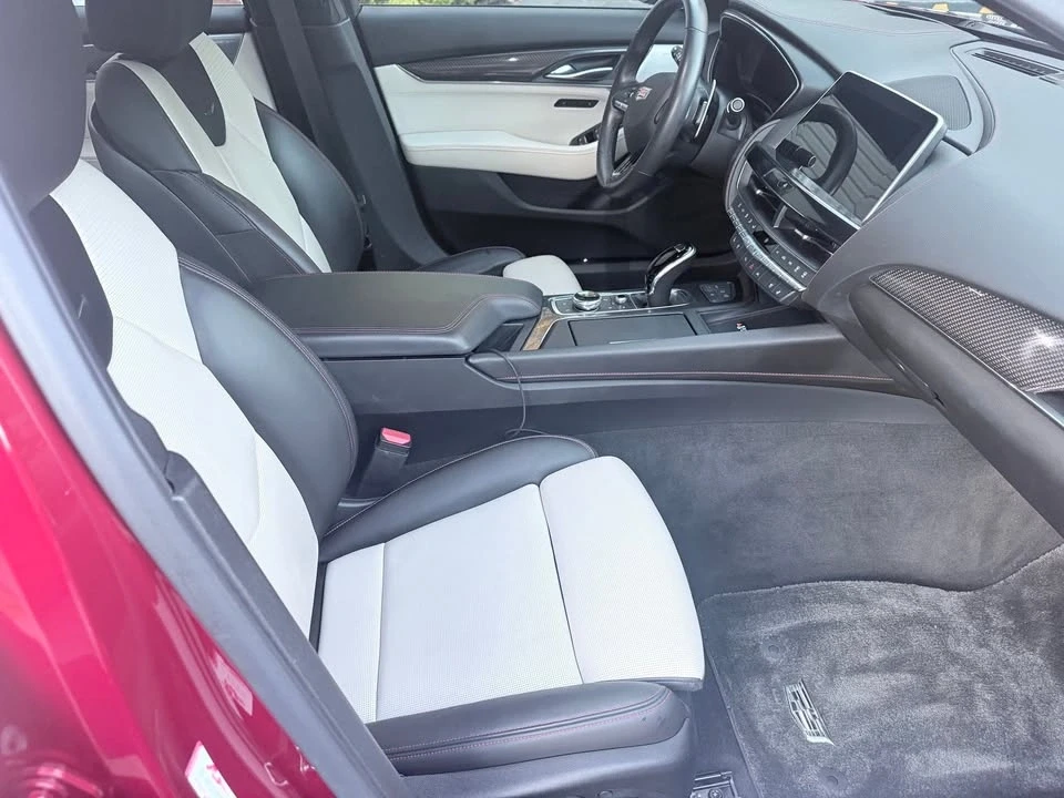 2022 Cadillac CT5 - Image 10 of 17