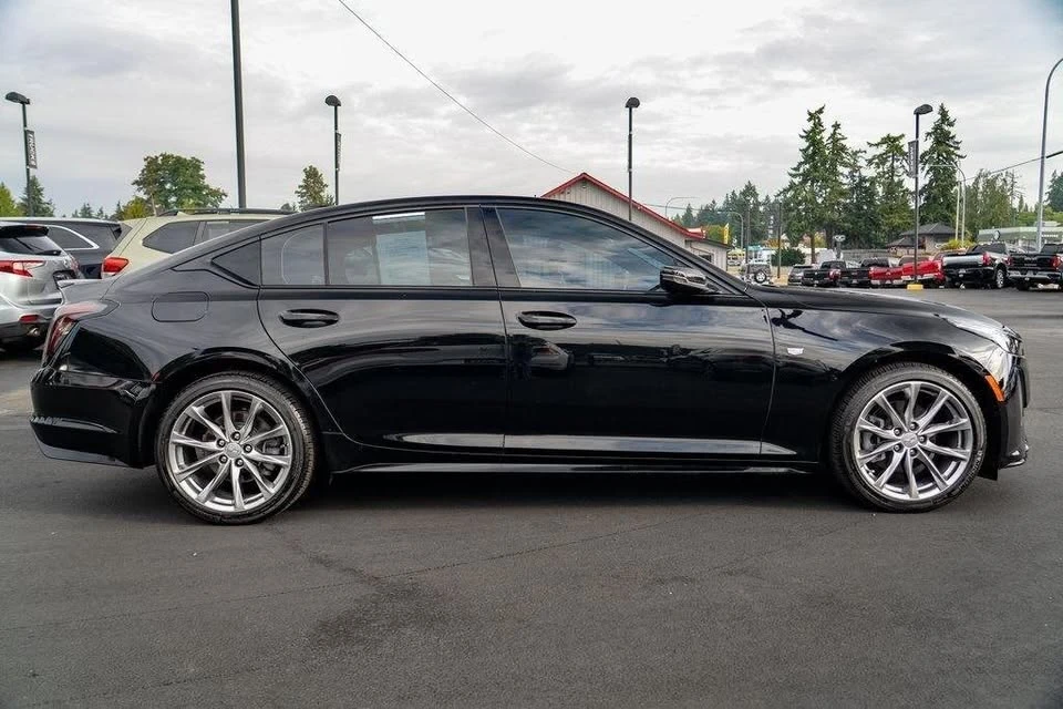 2022 Cadillac CT5 - Image 2 of 15