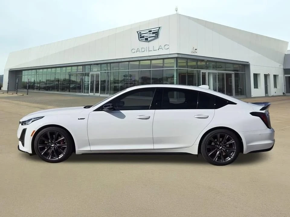 2022 Cadillac CT5-V - Image 2 of 9