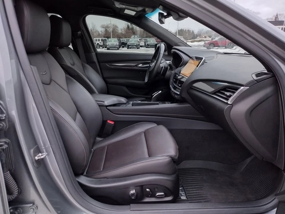 2022 Cadillac CT5-V - Image 18 of 20