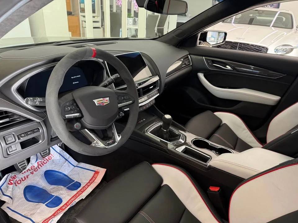 2022 Cadillac CT5-V Blackwing - Image 10 of 13