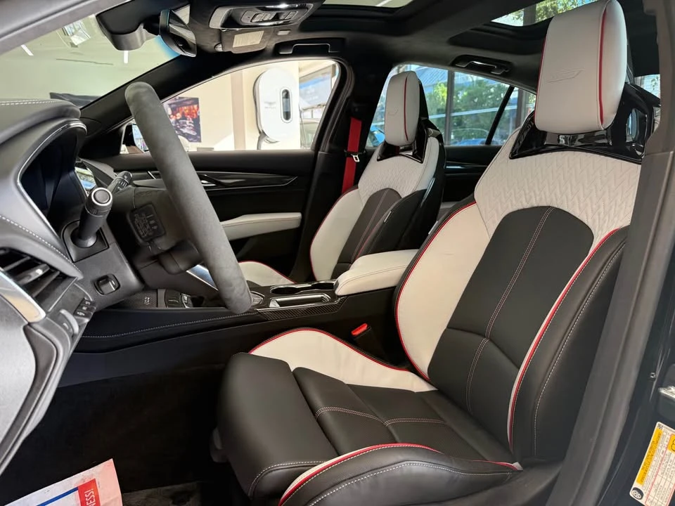 2022 Cadillac CT5-V Blackwing - Image 11 of 13