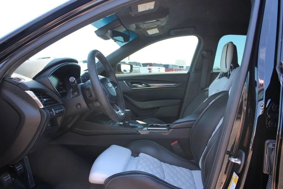 2022 Cadillac CT5-V Blackwing - Image 9 of 14