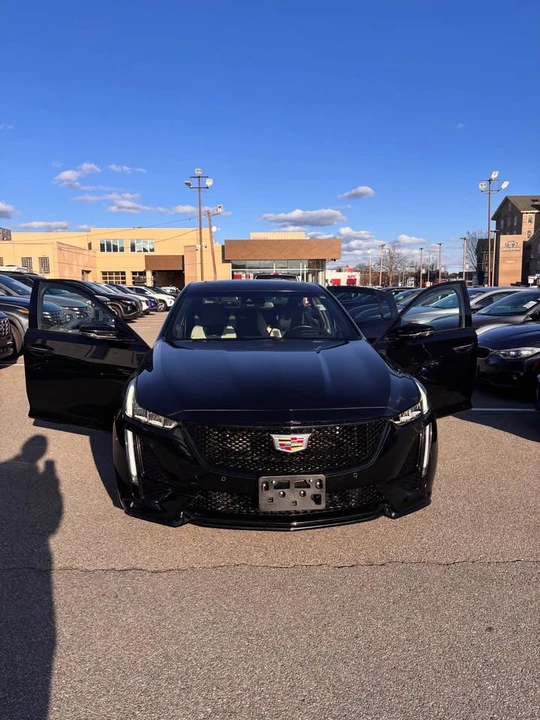2022 Cadillac CT5-V - Image 2 of 17