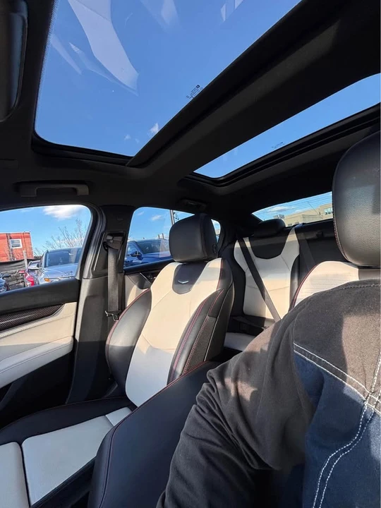 2022 Cadillac CT5-V - Image 17 of 17